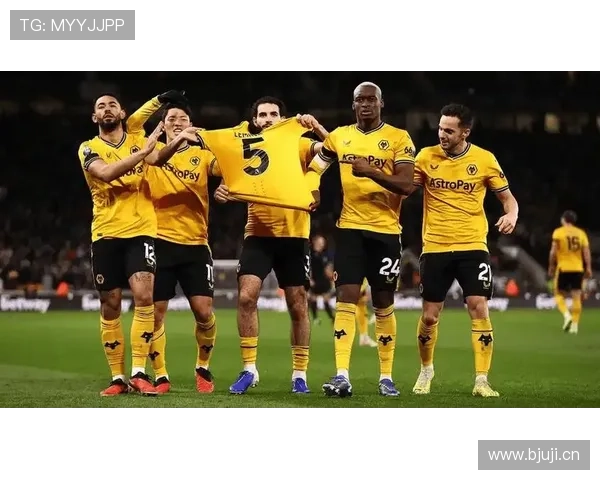 英超狼队传奇球员近期状态回暖表现稳健